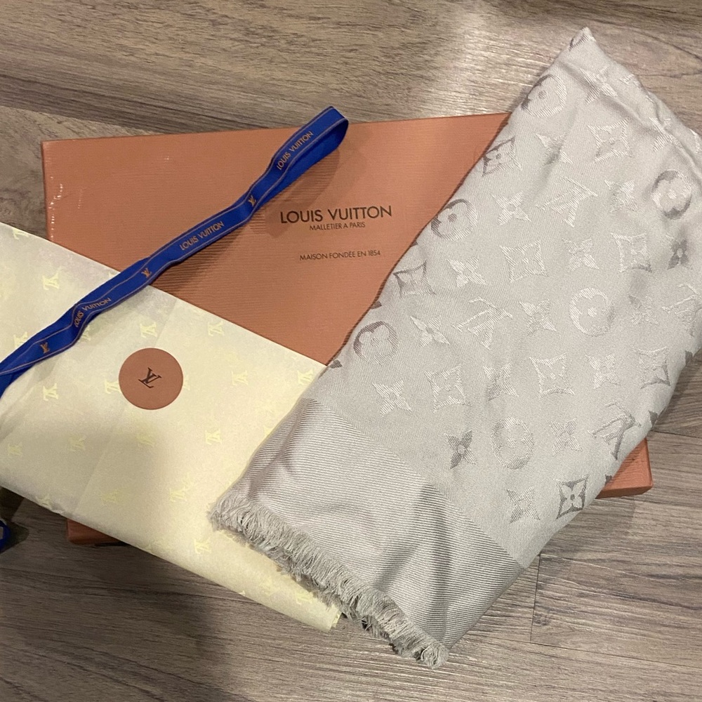 Authentic Louis Vuitton Grey Silver Monogram Logo LV Logo Silk Shawl